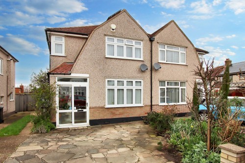 Arrange a viewing for Fairford Avenue, Shirley