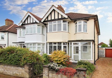 image of 11 Manor Road, West Wickham