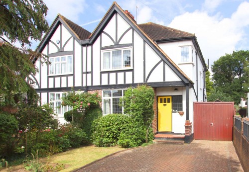 Arrange a viewing for Wickham Chase, West Wickham, BR4