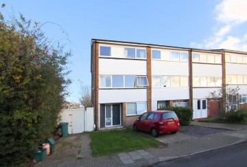 image of 18 Woodcote Drive, Orpington