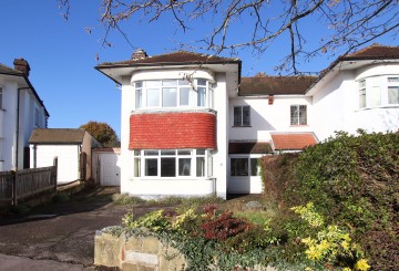 image of 24 Addisons Close, Croydon