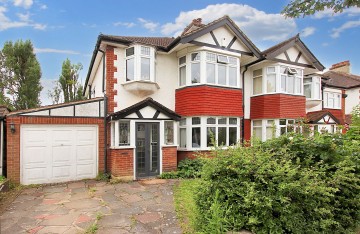 image of 224 Devonshire Way, Croydon