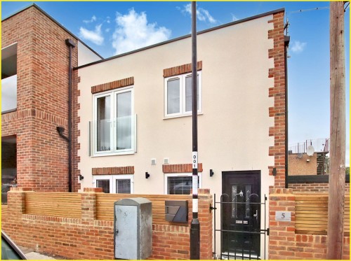 Arrange a viewing for Wickham Road, Croydon, CR0