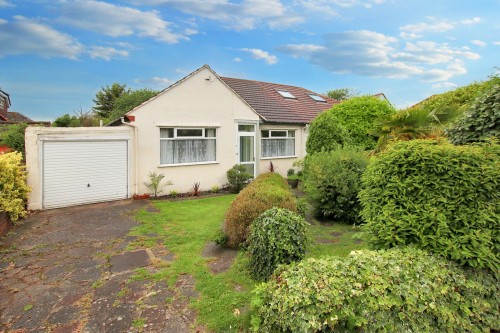 Arrange a viewing for 15 Woodland Way, Shirley